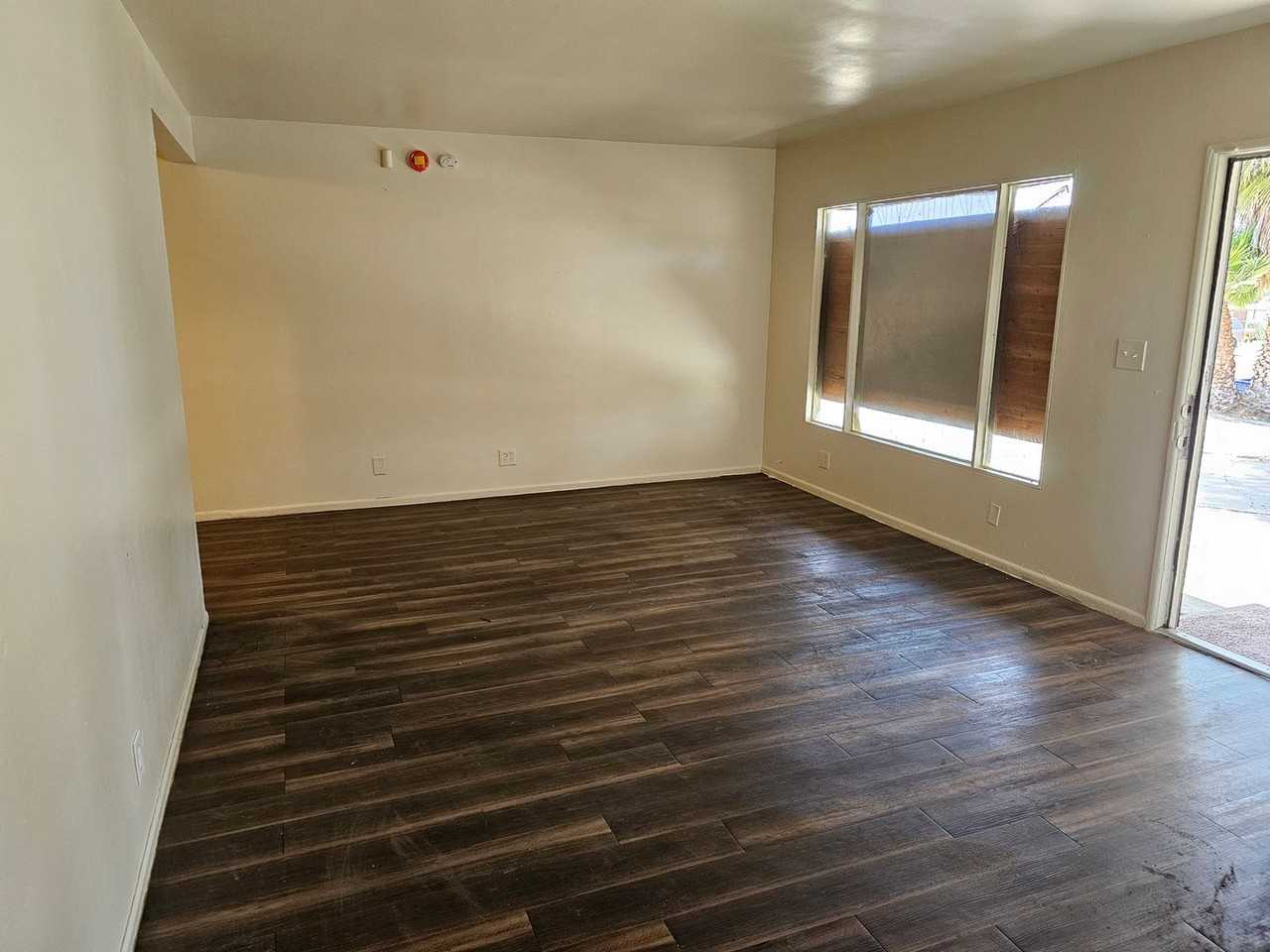 5539 Osbun Rd - Photo 3 of 14