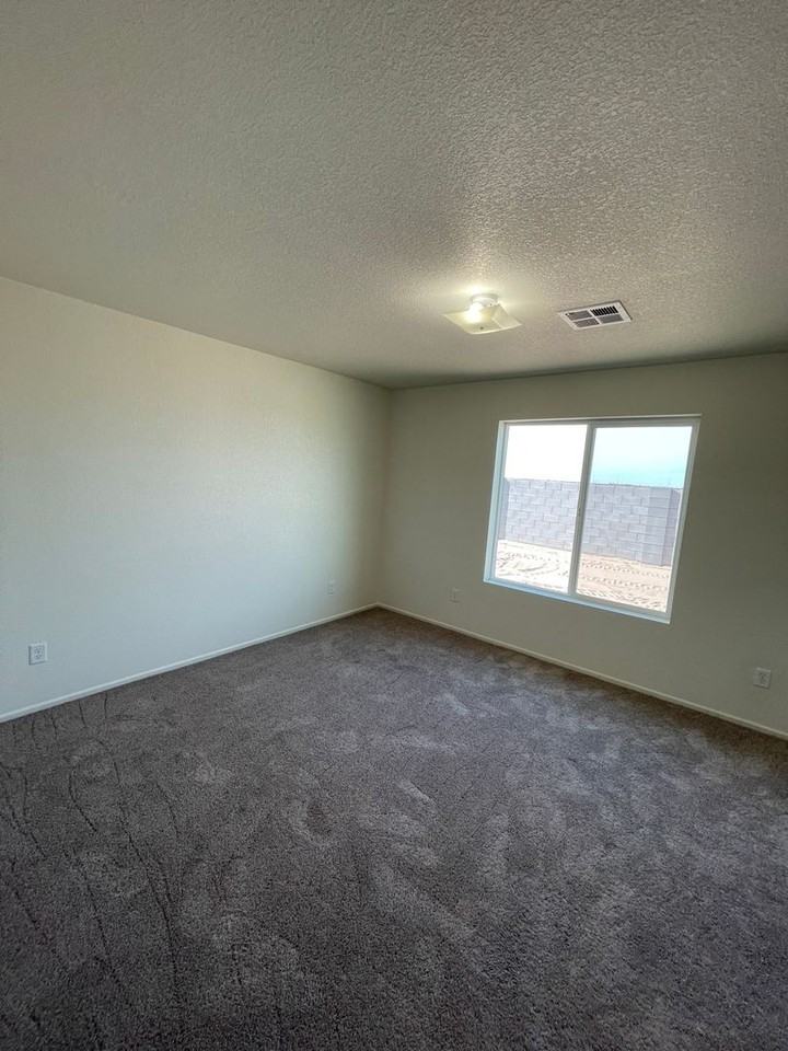 4528 S Desert Willow Way - Photo 6 of 14