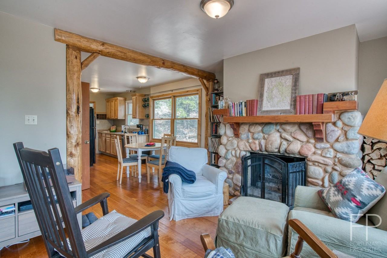 138 Gold Trl - Photo 2 of 29