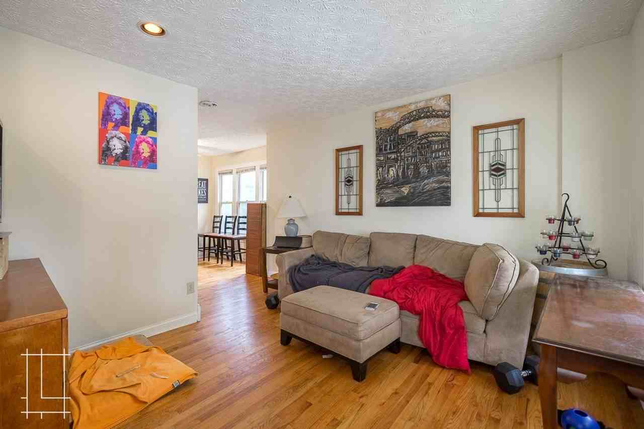 250 Detroit Ave - Photo 2 of 18