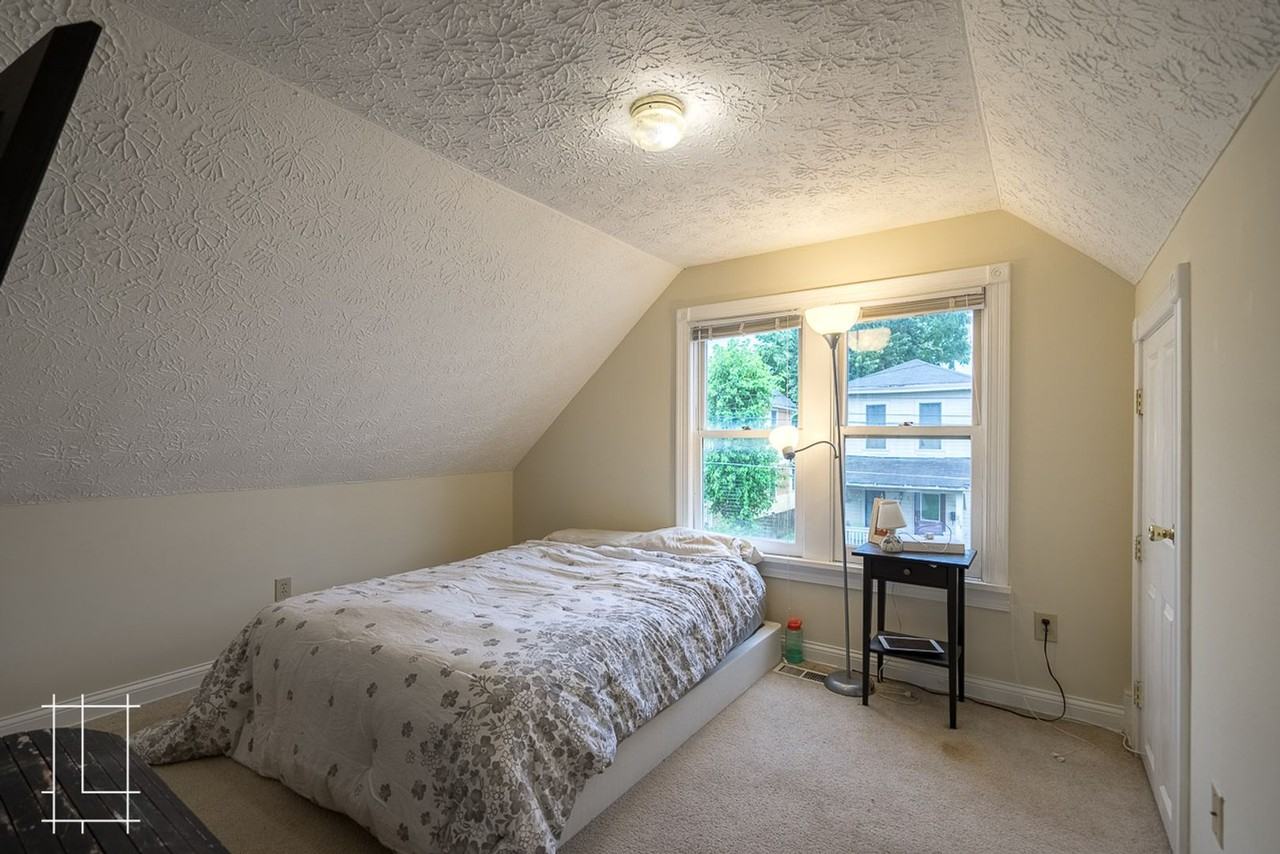 250 Detroit Ave - Photo 3 of 18