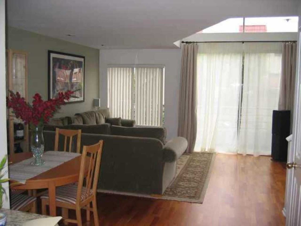 3976 Riviera Dr - Photo 4 of 13