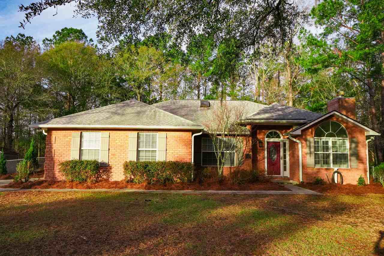 257 Arcadia Dr - Photo 3 of 32