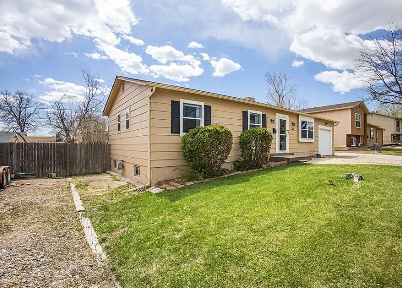 40 Massari Rd - Photo 2 of 19