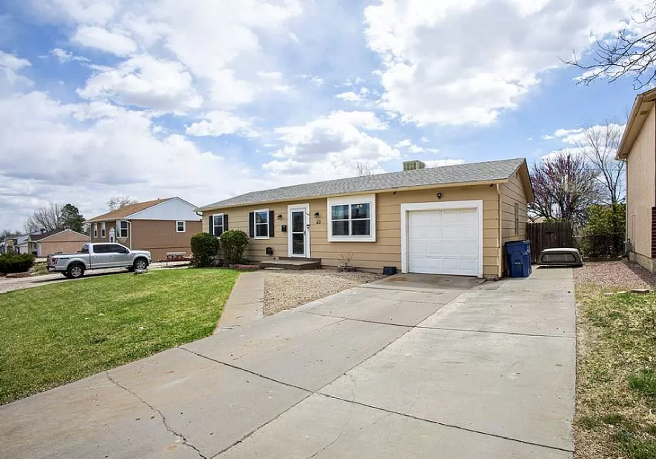 40 Massari Rd - Photo 3 of 19
