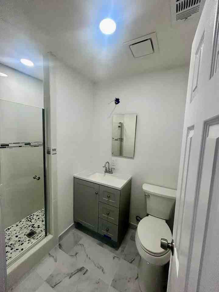 2032 Norwalk St - Photo 5 of 14