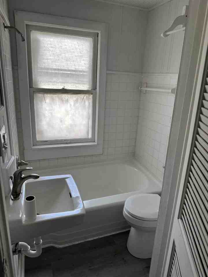 412 North William Street - Photo 4 of 7