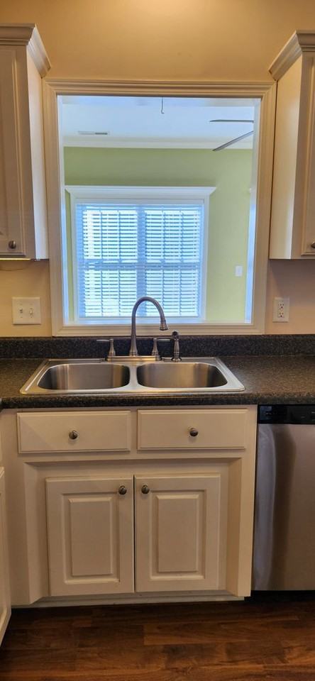 152 Middleton Park Ln - Photo 7 of 20