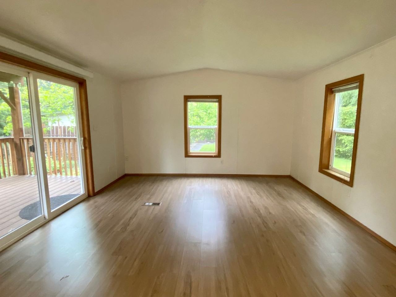 561 E Colonel Wright Rd - Photo 2 of 15