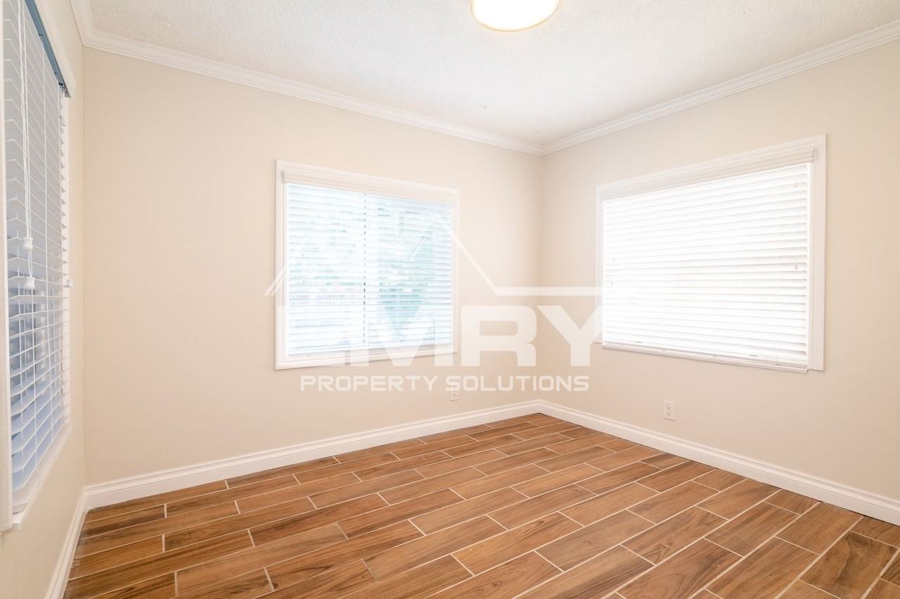 1125 S Evergreen Ave, Los Angeles House - Photo 7 of 30