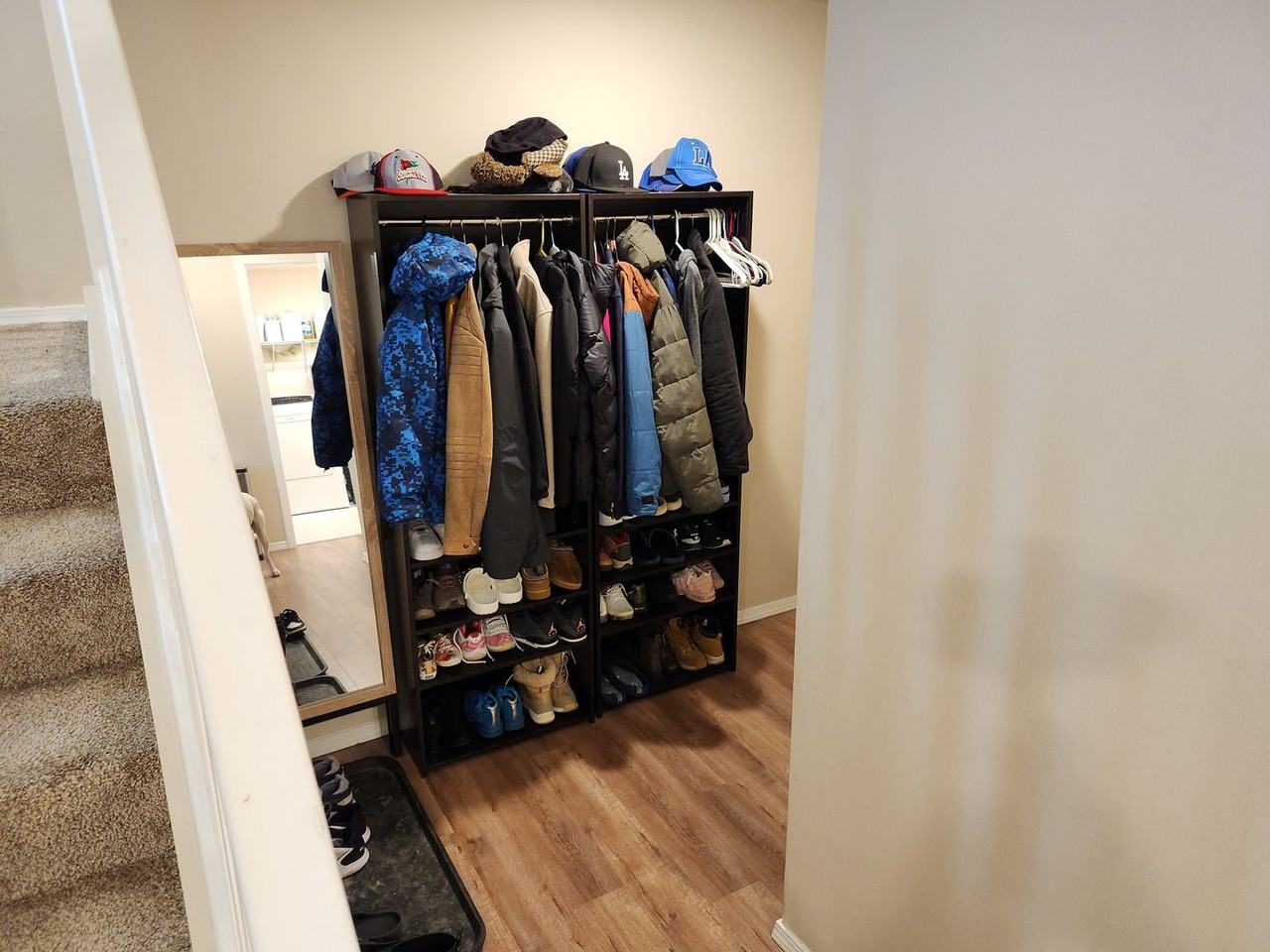 384 Skwentna Dr - Photo 3 of 36