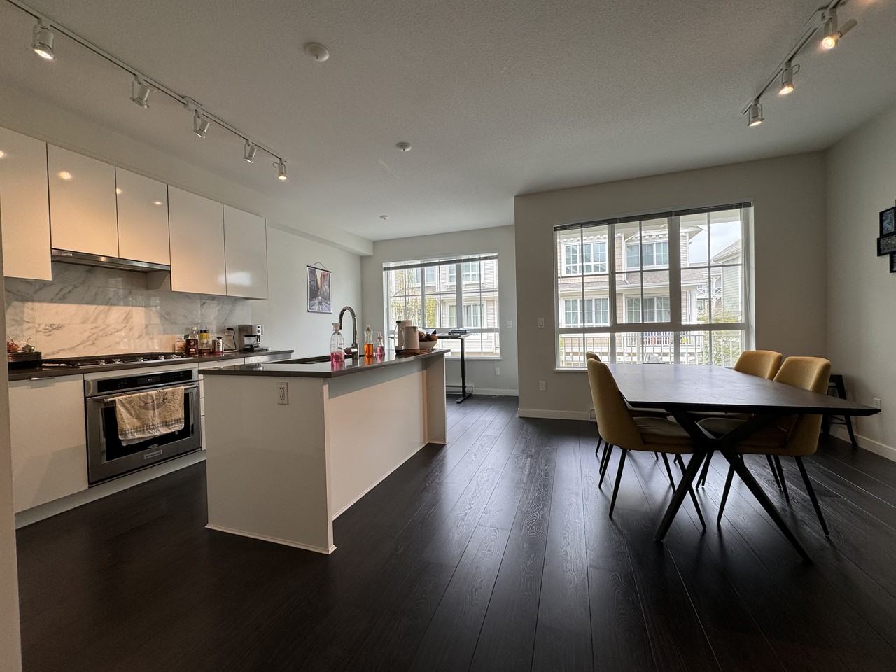 5510 Admiral Way - Photo 7 of 27