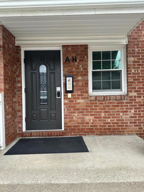 400 Bibby St - Photo 2 of 17