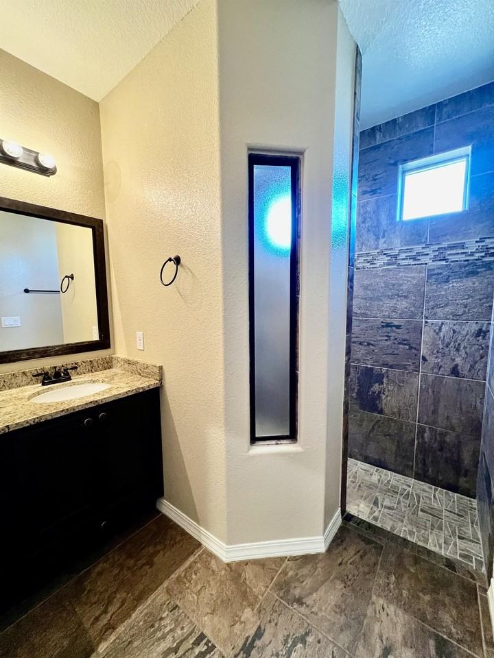 14356 George Cambell Ct - Photo 5 of 45