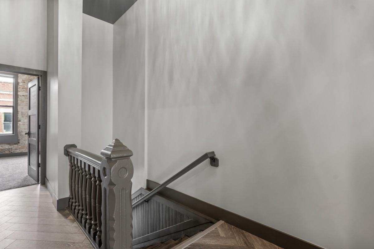 204 1/2 N Main St #1 - Photo 7 of 27