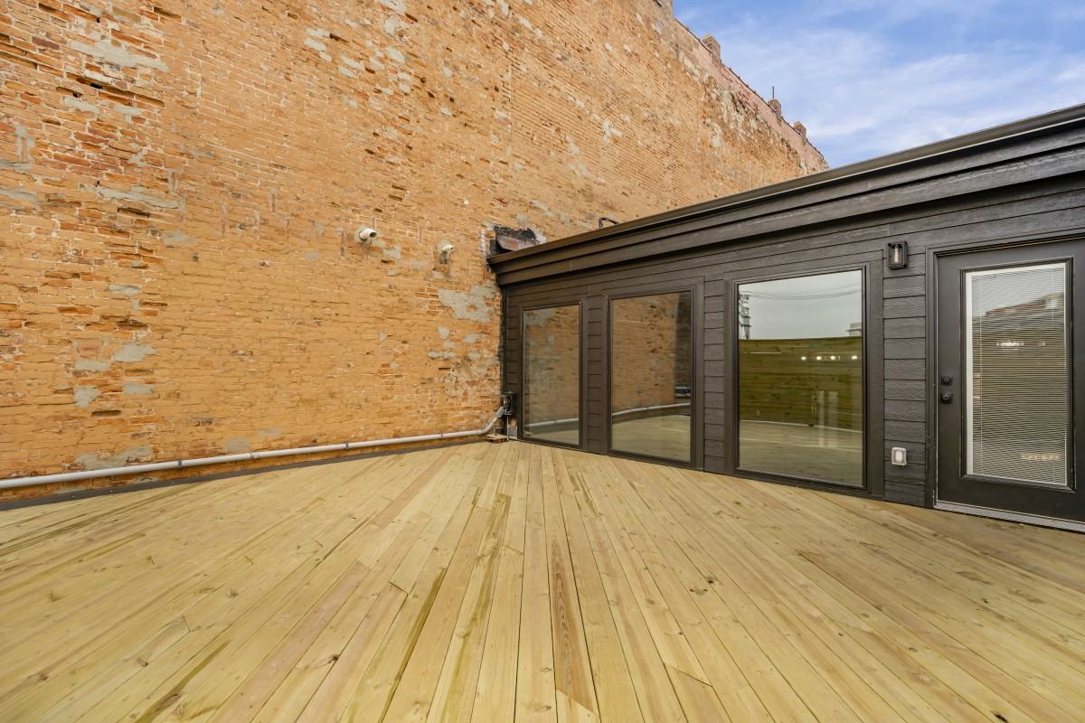 204 1/2 N Main St #1 - Photo 3 of 27