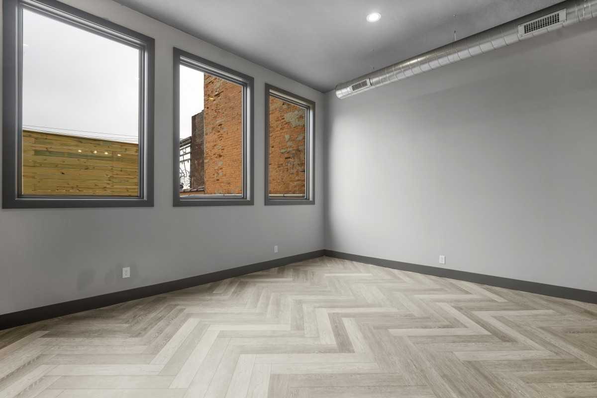 204 1/2 N Main St #1 - Photo 7 of 27