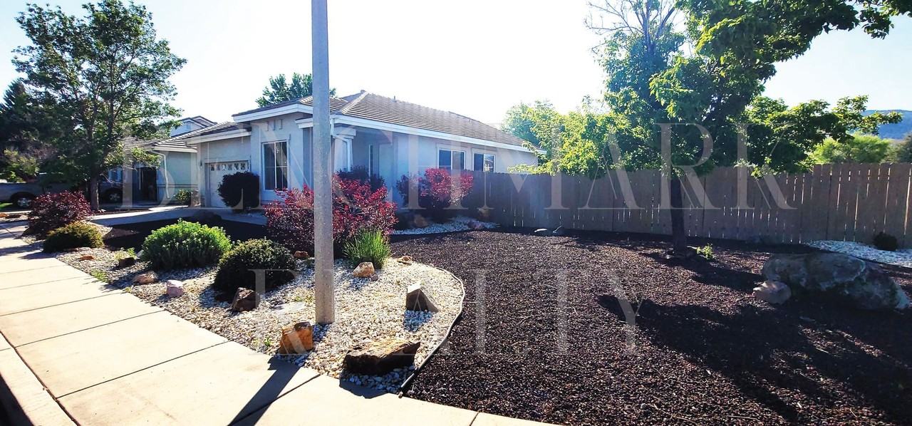 2210 Evergreen Park Dr - Photo 2 of 35