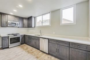 1071 Aileen St - Photo 1 of 1