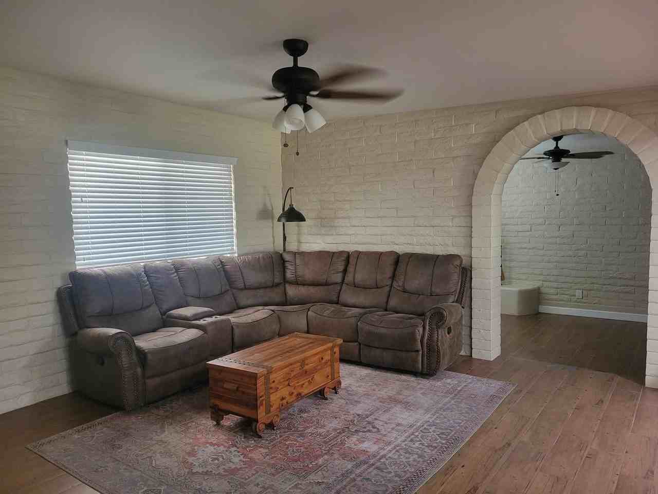 1040 W Calle Concordia - Photo 5 of 13