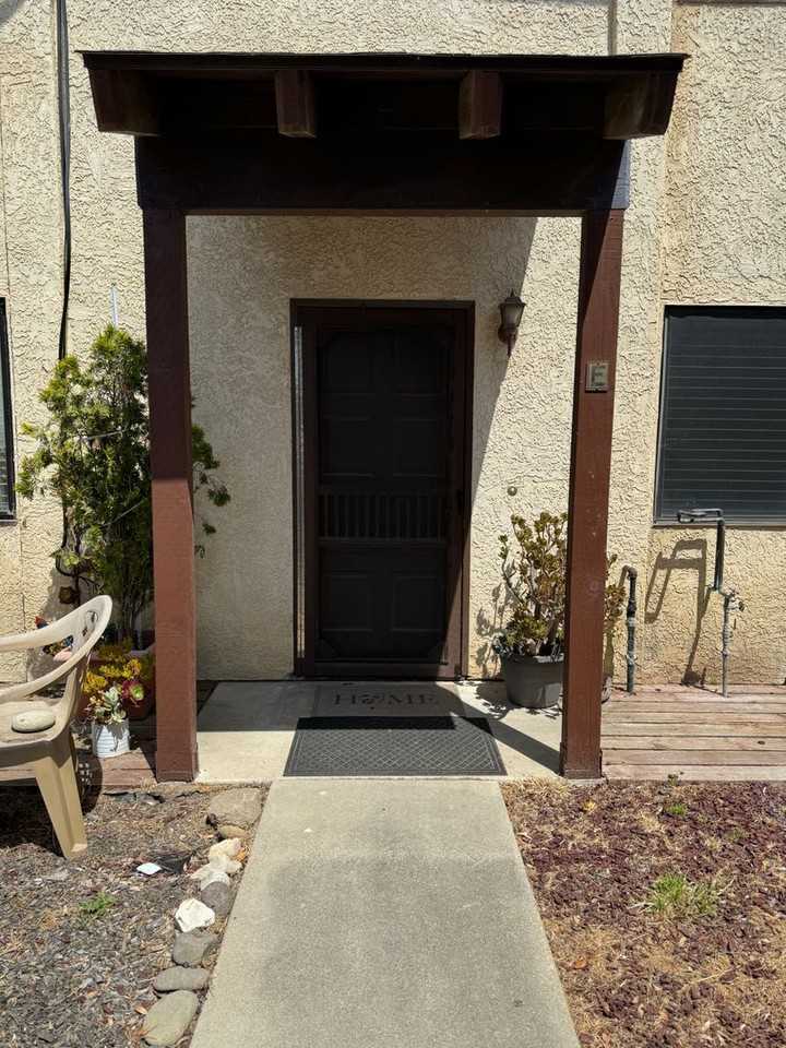540 Union Ave - Photo 2 of 12