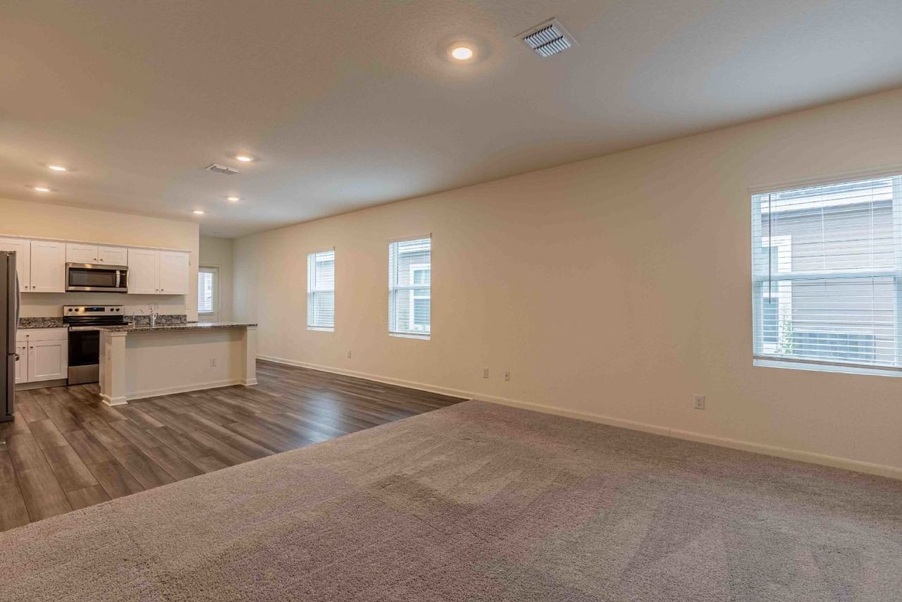 12843 Cygnus - Photo 5 of 30