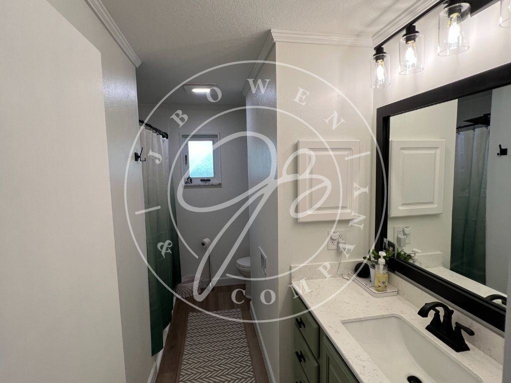 6016 Angleview Dr - Photo 4 of 9