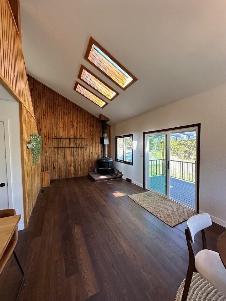 20172 Cypress Dr - Photo 2 of 17