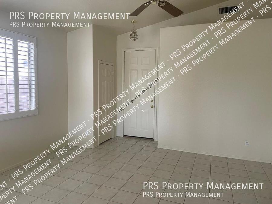 6704 W Harrison St - Photo 2 of 15