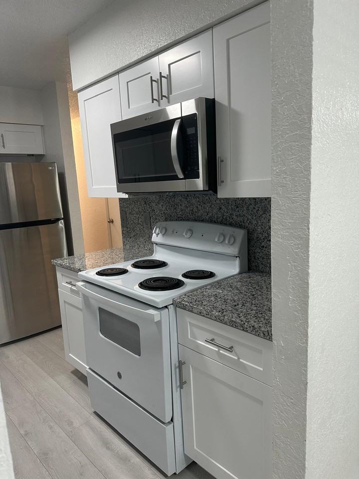 309 Papaya Dr #NA - Photo 5 of 20
