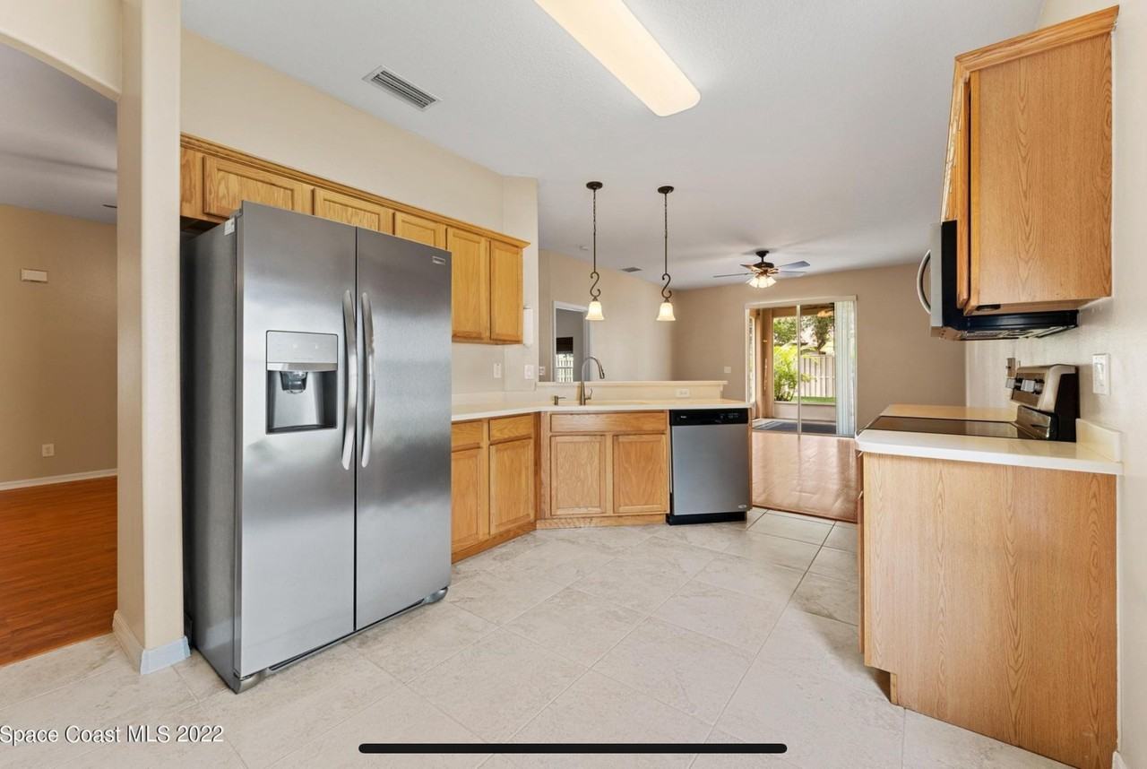 6076 Indigo Crossing Dr #NA - Photo 2 of 15