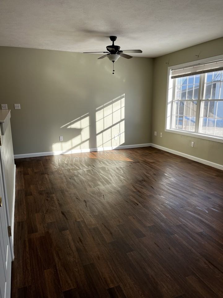 112 Elm St #A - Photo 3 of 17