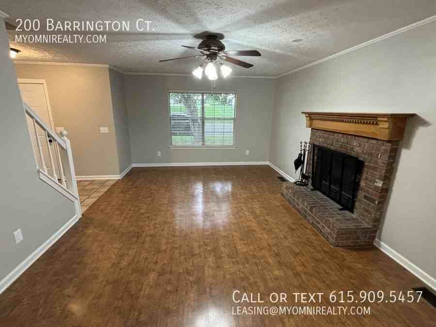 200 Barrington Ct - Photo 3 of 23
