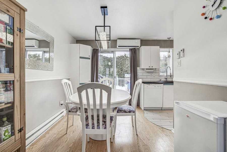 49 Briar Hollow Ln #401C