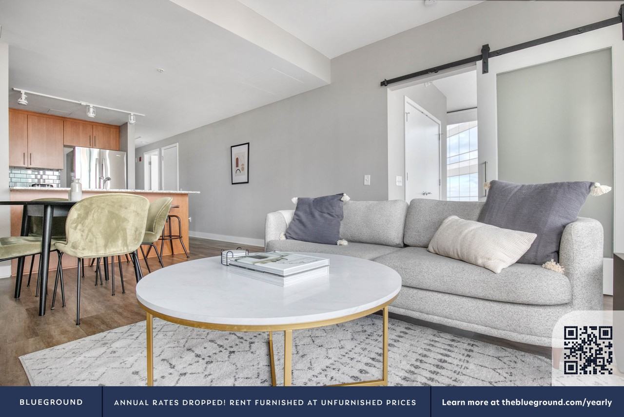 505 North State Street - Photo 4 of 31