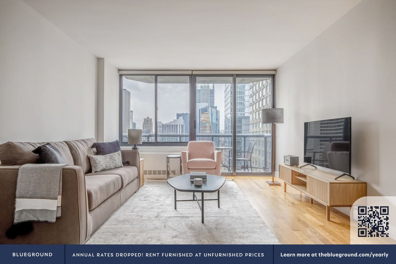 235 West 48th Street - Photo 3 of 32