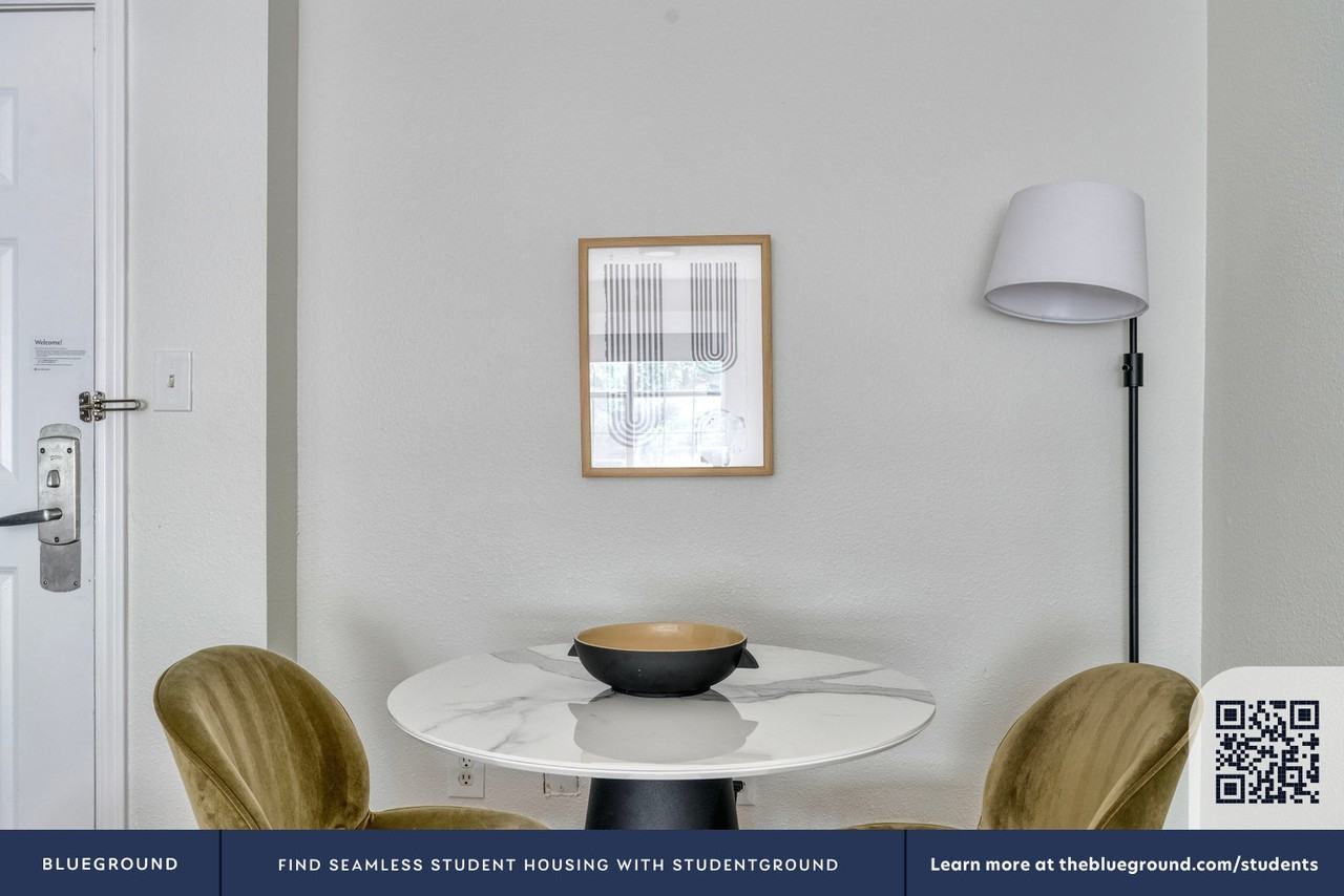 10001 North Capital of Texas Highway - Photo 7 of 23