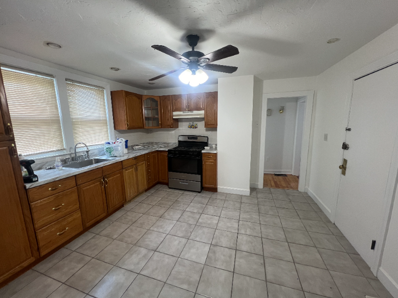 532 Hyde Park Ave #1 - Photo 3 of 8