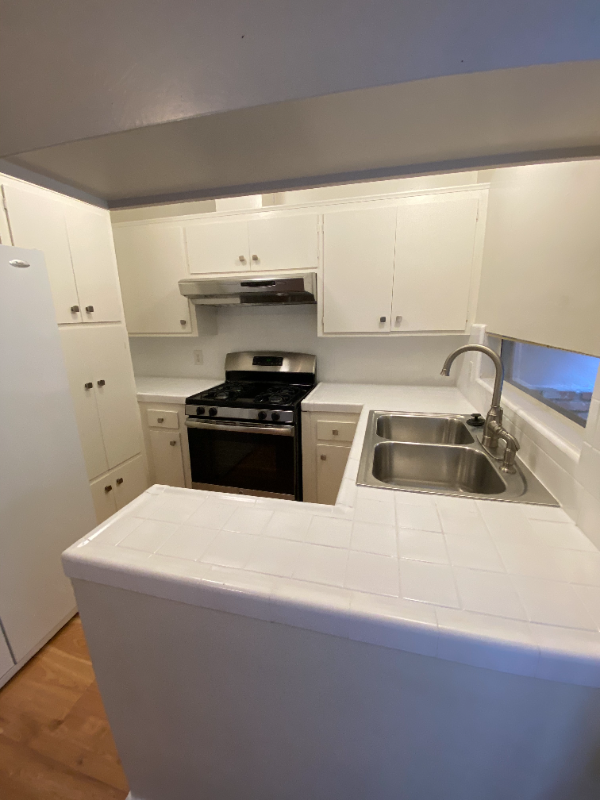 1542 Hi Point St - Photo 3 of 16