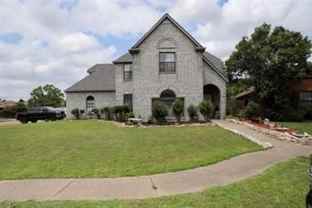 305 Hunters Creek Drive - Photo 1 of 1