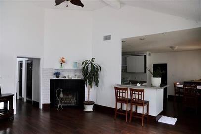 305 Hunters Creek Drive - Photo 2 of 5