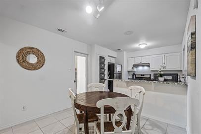 1009 High Point Rd - Photo 6 of 10