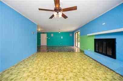 4717 Carousel Drive - Photo 7 of 10