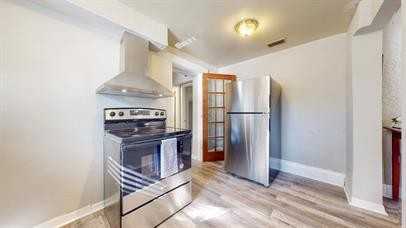 1911 Quincy Street South - Photo 6 of 19