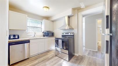 1911 Quincy Street South - Photo 7 of 19