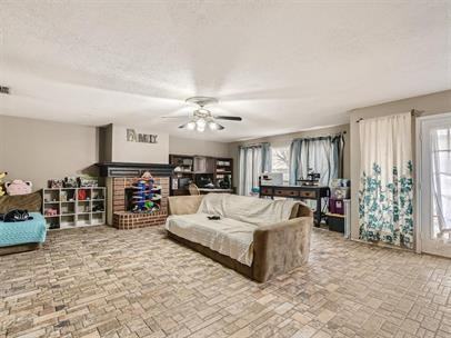 8128 Heritage Place Drive - Photo 2 of 33