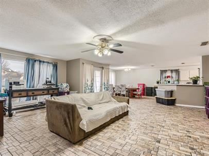 8128 Heritage Place Drive - Photo 3 of 33