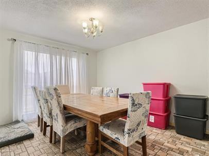 8128 Heritage Place Drive - Photo 7 of 33