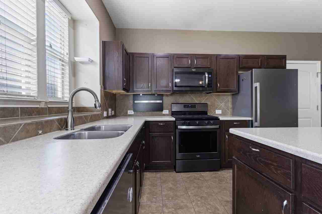 314 Sycamore Street - Photo 6 of 10