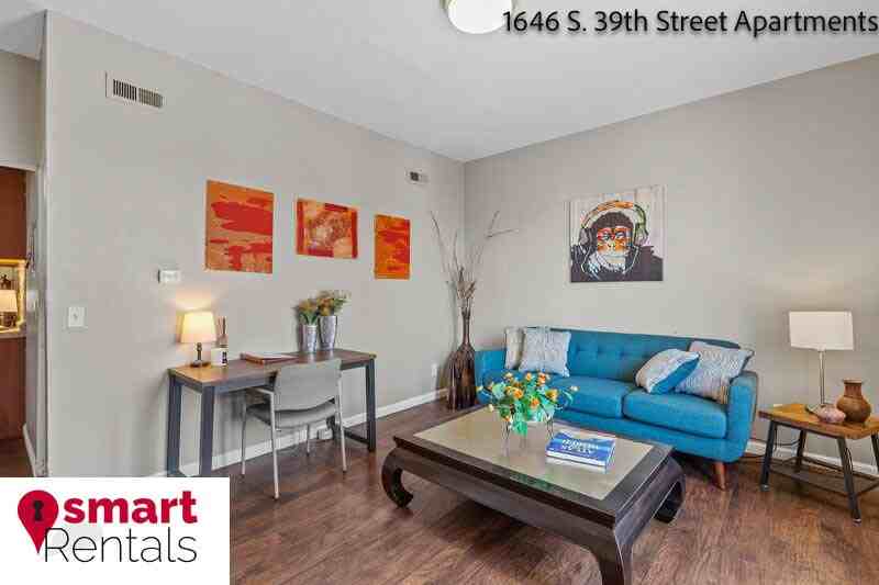 1646 S 39th St - Photo 2 of 16